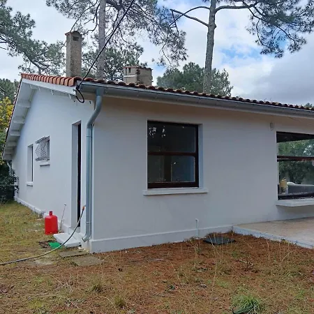 Сasa de vacaciones Familiale Bord De Pour 6 A 10 Personnes